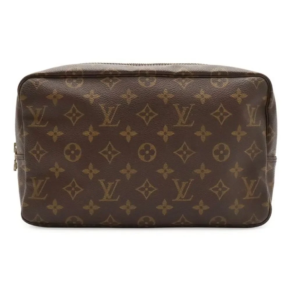 Louis Vuitton Trousse Toilette 28